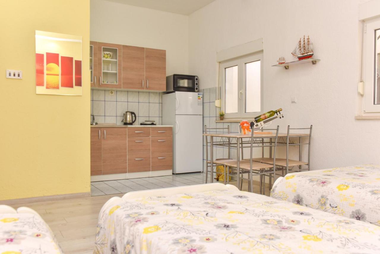 Holiday Home With 4 Studio Apartments Neum Εξωτερικό φωτογραφία